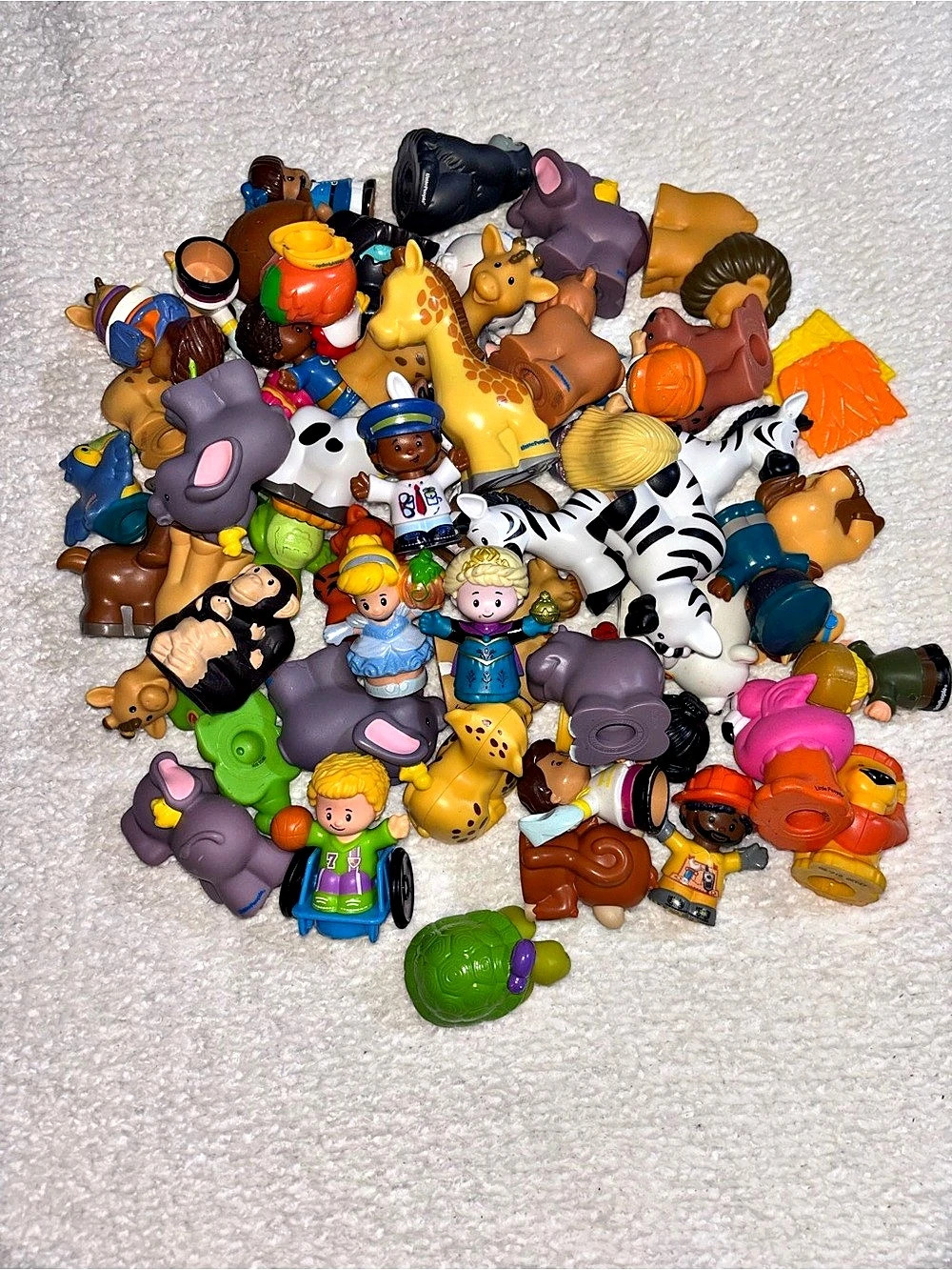 Fisher-Price Little People Lot of Figures and Animals Multicolor